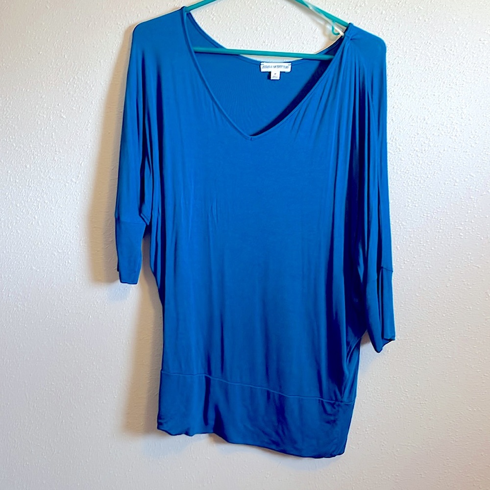 Ladies medium  3/4 sleeve dress top, lightweight